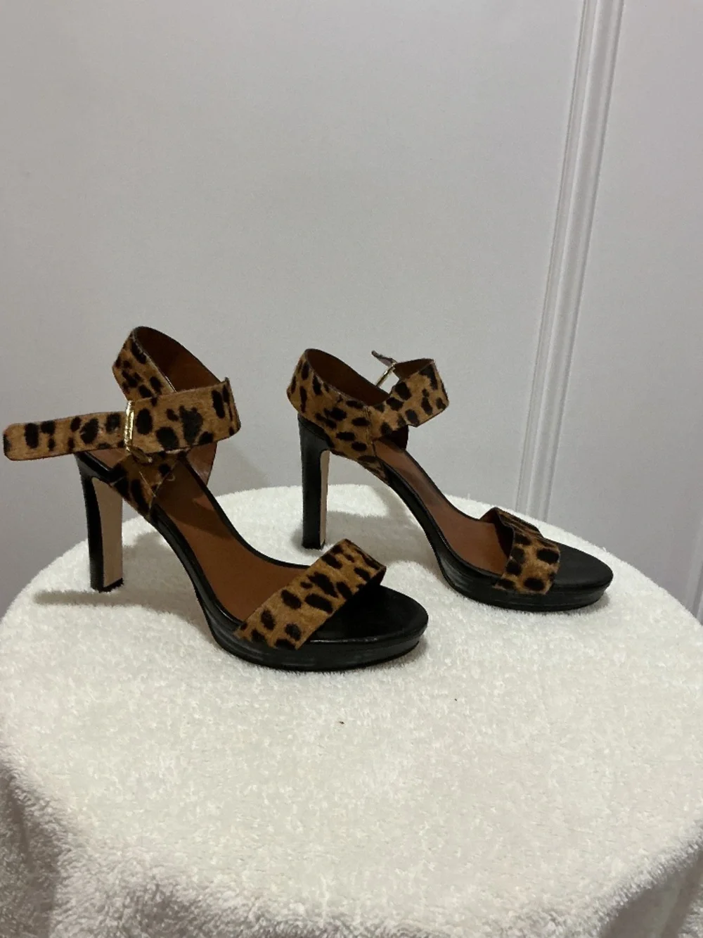 Franco Sarto Platform Animal print Calf hair Sandals Heels 7M